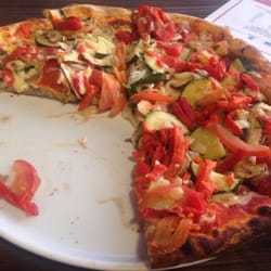 Pizzeria Trieste - Vegetarian pizza, loaded with crunchy fresh vegetables.
