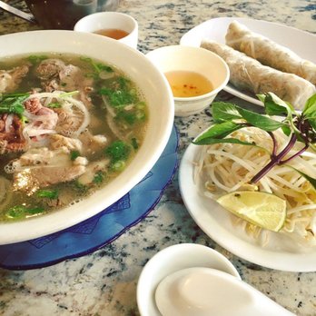 Pho Hung - House special beef pho and cold shredded beef spring rolls - Vietnamese Near Me - Toronto, Ontario Pho Hung - House special beef pho and cold shredded beef spring rolls - Vietnamese Near Me - Toronto, Ontario
