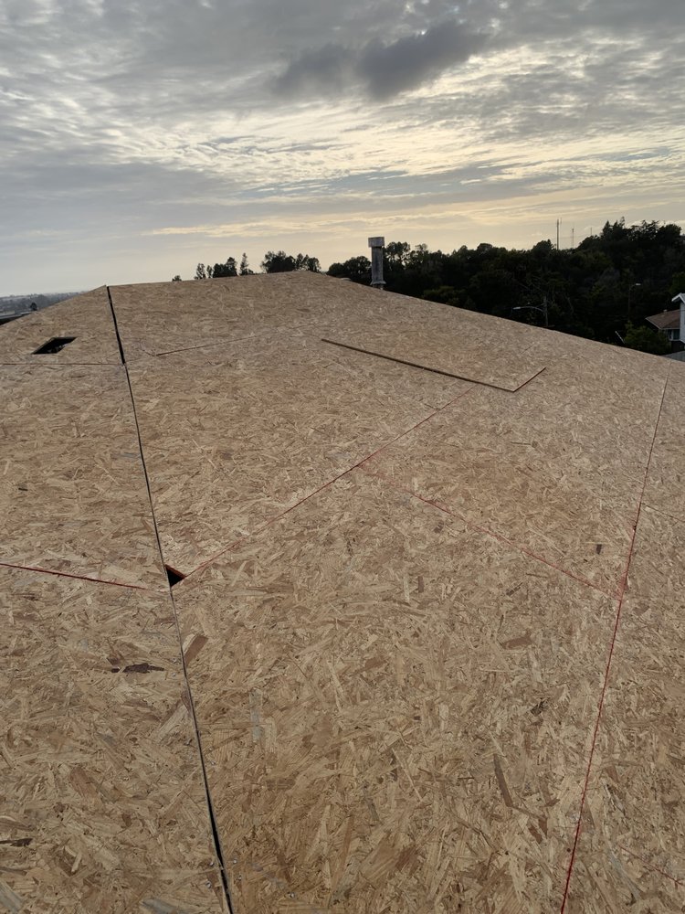 Slide of Golden Gate Roofing