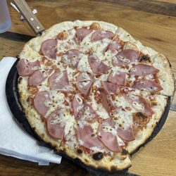 Drylands Brewing Company - Canadian bacon pizza