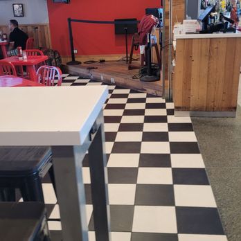 Hut’s Hamburgers - Burgers Near Me - Austin, Texas Hut’s Hamburgers - Burgers Near Me - Austin, Texas