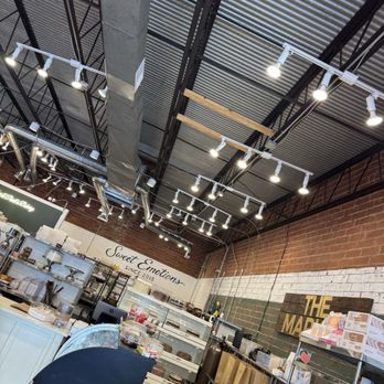 Dot and Pearls Coffee & Pastries - Bakery - Coffee & Tea Near Me - High Point, North Carolina Dot and Pearls Coffee & Pastries - Bakery - Coffee & Tea Near Me - High Point, North Carolina