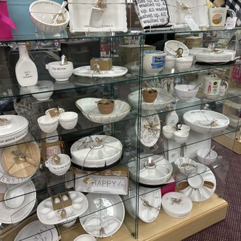 Van's Hallmark Shop - Kitchen serving dishes - Cards & Stationery Near Me - Maryland Heights, Missouri Van's Hallmark Shop - Kitchen serving dishes - Cards & Stationery Near Me - Maryland Heights, Missouri