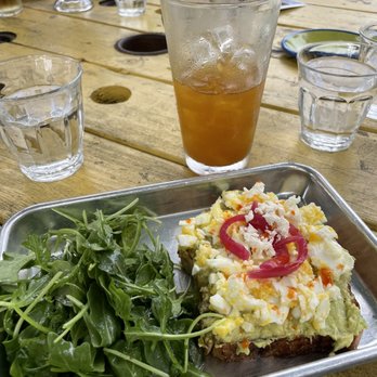 The Altamont General Store - Avocado Smash & Passionfruit Iced Tea - Grocery Near Me - Occidental, California