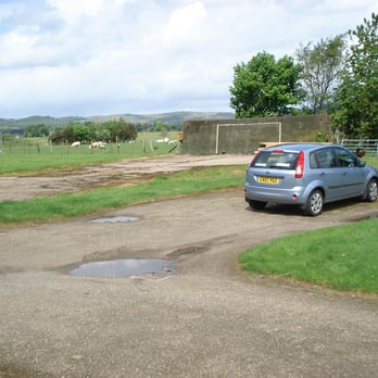 Dunadd Cottages - Parking spaces beside Gabran, Dunadd Cottages, Kilmichael Glassary, Lochgilphead - Vacation Rentals Near Me - Lochgilphead, AGB