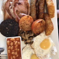 Retro Cafe - Monster breakfast