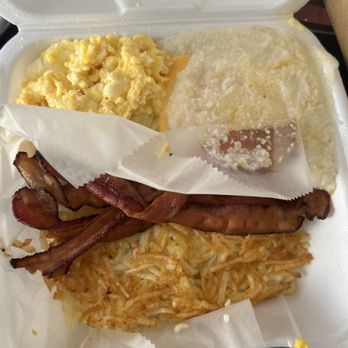 Memezz Restaurant - bacon, eggs, hash browns, and hash browns in a styrofoam container - Southern Near Me - Atlanta, Georgia Memezz Restaurant - bacon, eggs, hash browns, and hash browns in a styrofoam container - Southern Near Me - Atlanta, Georgia