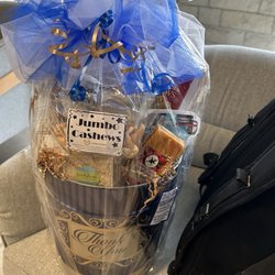 Yo Pop Etc - Great gift basket for customer