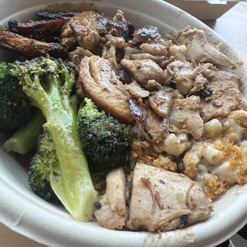 Dig Inn - New American Near Me - Ashburn, Virginia