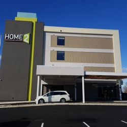 Home2 Suites by Hilton Warminster Horsham - Main Front Entrance