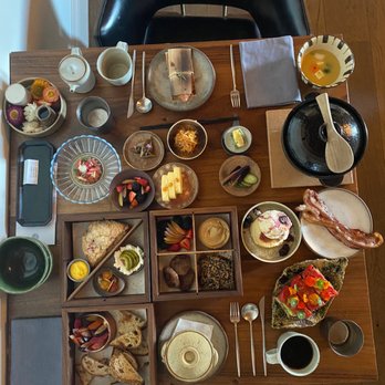 SingleThread Restaurant & Inn - Breakfast - New American Near Me - Healdsburg, California