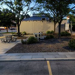 Tropical Smoothie Cafe