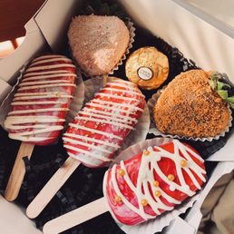 Chocolate Dipped Strawberries