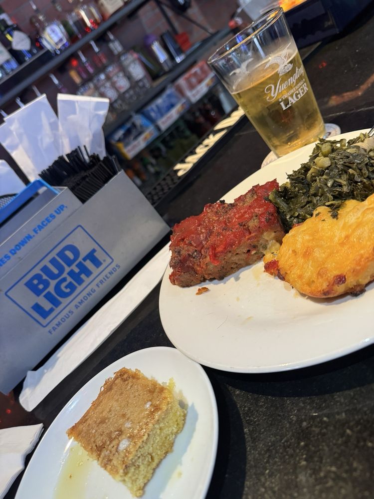Food from Tailgate Tavern