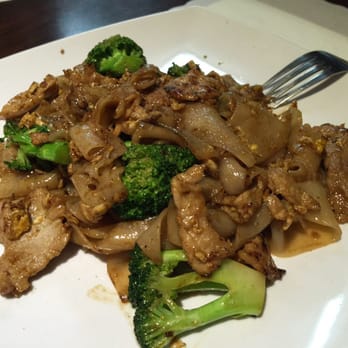Bangkok Corner - Pad Se Ew with pork - Thai Near Me - Costa Mesa, California