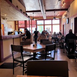 Ginger Sue's - Neat place in downtown Liberty