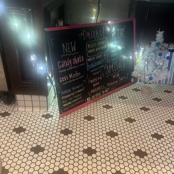 The Waterfront Grill & Cafe - American Near Me - Pittsburg, California