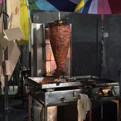 Tacos Los Guichos - outside view