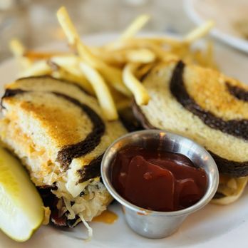 Longhi's Ko Olina - Reuben Sandwhich - Seafood Near Me - Kapolei, Hawaii Longhi's Ko Olina - Reuben Sandwhich - Seafood Near Me - Kapolei, Hawaii