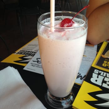 Buffalo Wild Wings - Berry Milk Shake - American Near Me - Midvale, Utah