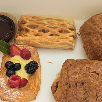 Paris Baguette - Bakeries Near Me - Columbus, Ohio Paris Baguette - Bakeries Near Me - Columbus, Ohio