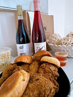 CASGRAIN BBQ - Poulet Frit au Levain - Vin Nature Livraison - Takeout by null