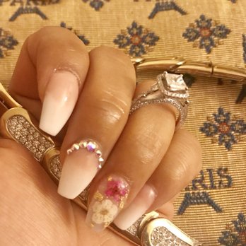 Unique Nails & Spa Salon - ombré acrylic nails done with real flowers, gold flakes, and some bedazzle! - Nail Salons Near Me - Burbank, California