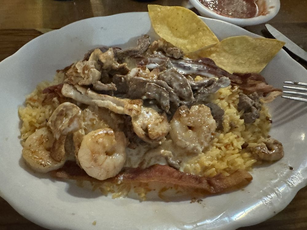 DOS Primos Mexican Restaurant