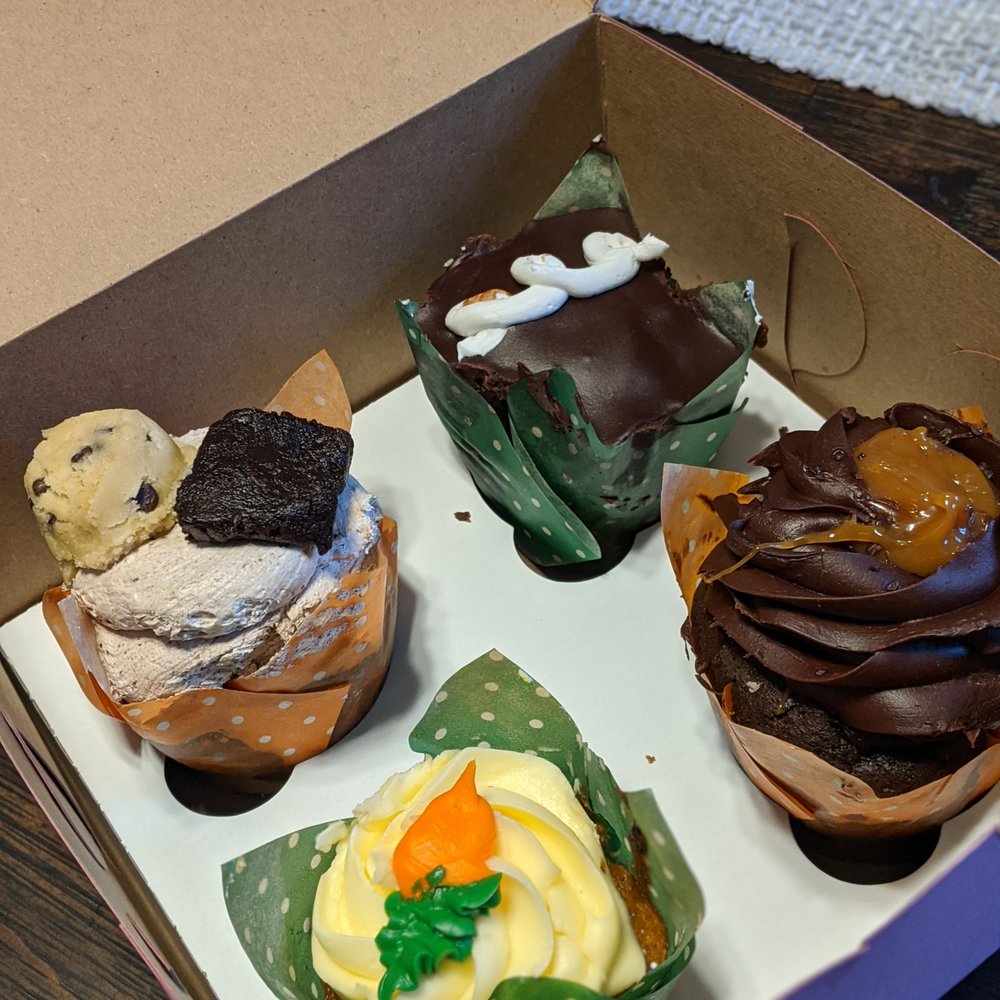Tamara's the Cake Guru - a variety of cupcakes - Bakeries Near Me - Oshkosh, Wisconsin