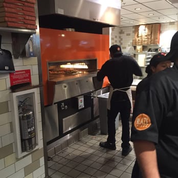 Blaze Pizza - Waiting for my pizza - Pizza Near Me - Glendale, California Blaze Pizza - Waiting for my pizza - Pizza Near Me - Glendale, California