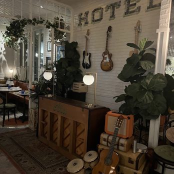 Ella Beverly Hills - Cocktail Bars Near Me - Beverly Hills, California