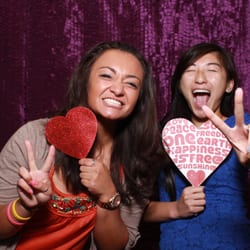 Giggle and Riot Funbooths - San Francisco, Sonoma, Lake Tahoe, Sacramento, Napa Stylish Photobooth, Slow Mo Booth, Flipbooks & Instagram. Chic photo booth!