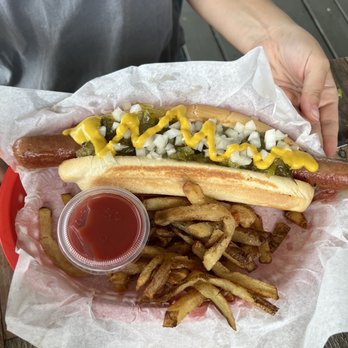 Captain Pete's Boathouse - Fenway Frank - Seafood Near Me - Point Venture, Texas