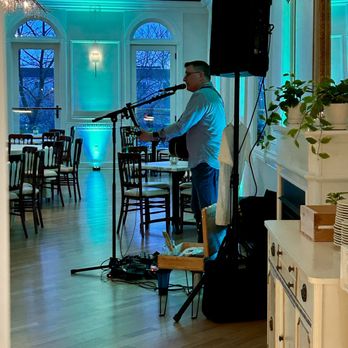 Queen Anne's Loft - Live Music Sean Rivers - Venues & Event Spaces Near Me - Newport, Rhode Island