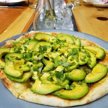 Huset - Avocado pizza - Seafood Near Me - Cuidad de México, DIF Huset - Avocado pizza - Seafood Near Me - Cuidad de México, DIF