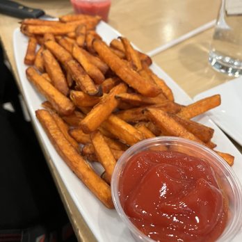 Dannys Corner Kitchen - Burgers Near Me - Tarzana, California Dannys Corner Kitchen - Burgers Near Me - Tarzana, California