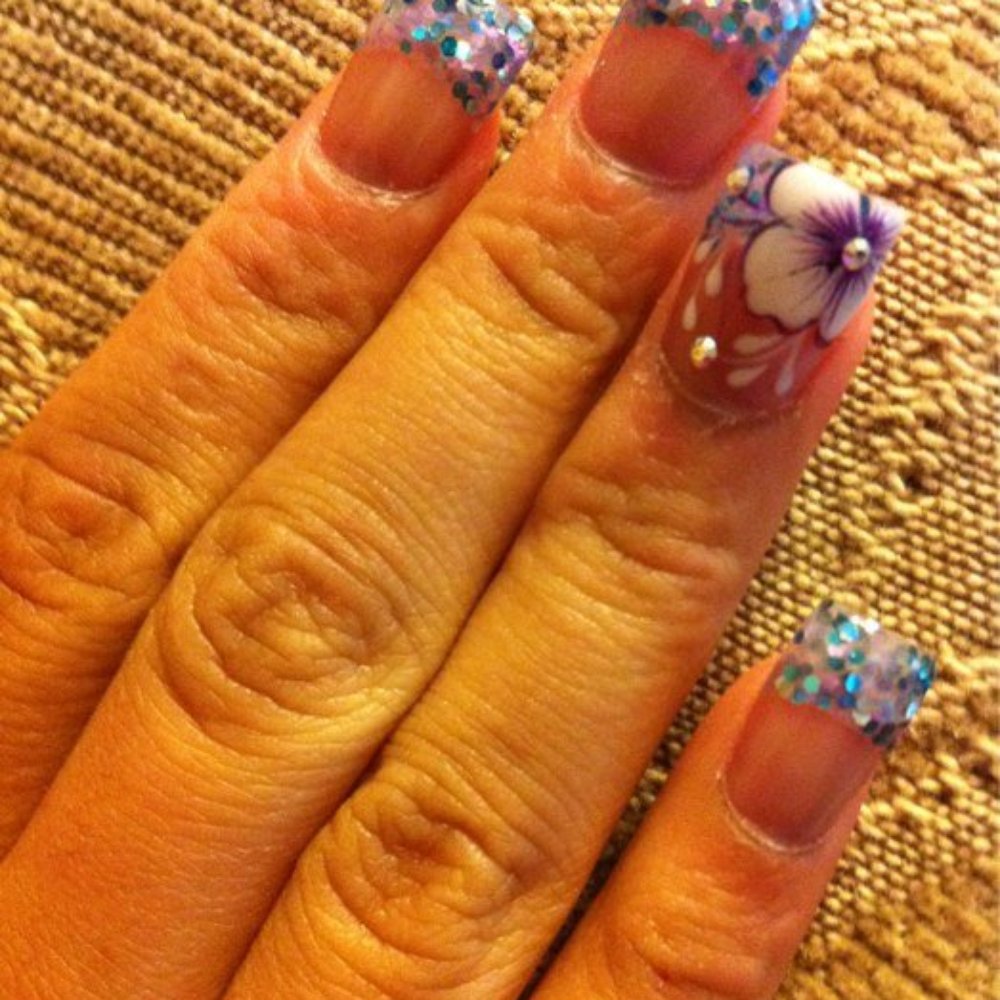 T L Nails - Closer look at van's work on glitter tips, pt. 1 - Nail Salons Near Me - Livermore, California