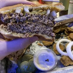Club 4 Corners - Burger