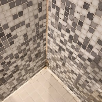 Air Canada Maple Leaf Lounge - Showers - Airport Lounges Near Me - Mississauga, Ontario Air Canada Maple Leaf Lounge - Showers - Airport Lounges Near Me - Mississauga, Ontario