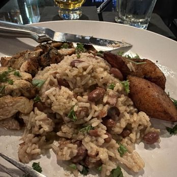 Churchills On Cherry - Jerk Chicken - Cigar Bars Near Me - Macon, Georgia