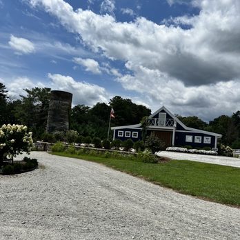 Julep Kitchen - The feed & seed - American Near Me - Dillard, Georgia