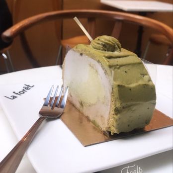La Forêt - Matcha roll - Coffee & Tea Near Me - Burnaby, British Columbia La Forêt - Matcha roll - Coffee & Tea Near Me - Burnaby, British Columbia