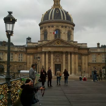 Le Pont des Arts - Landmarks & Historical Buildings Near Me - Paris, 75