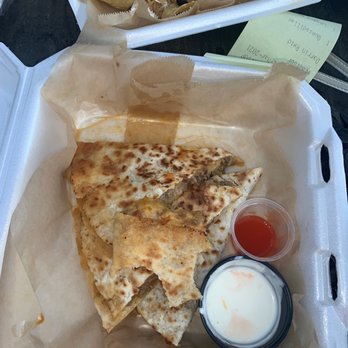 La Esquinita - Quesadillas - Beer Gardens Near Me - Bayamón, Puerto Rico