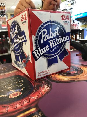 Lee's Discount Liquor by null