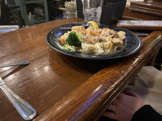 Houligans Steak & Seafood Pub by null