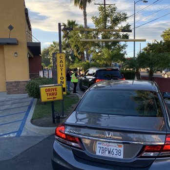 El Pollo Loco - Servicio de DT. Buenos - Fast Food Near Me - Van Nuys, California El Pollo Loco - Servicio de DT. Buenos - Fast Food Near Me - Van Nuys, California