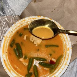 Khing Thai Eatery - Watery curry with underdeveloped flavor