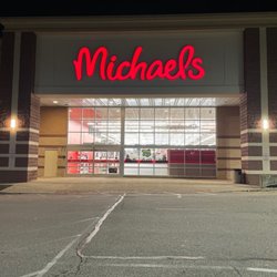 Michaels - Entrance