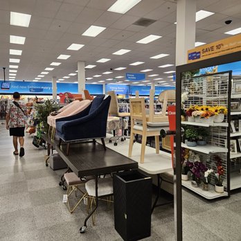 Ross Dress for Less - Inside Ross - Department Stores Near Me - Reseda, California Ross Dress for Less - Inside Ross - Department Stores Near Me - Reseda, California